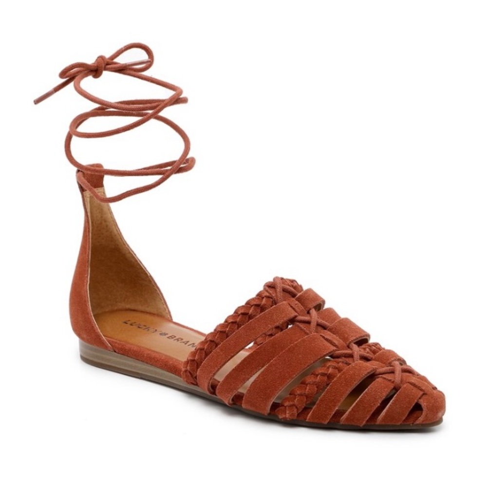 Lucky Brand closed-toe sandal